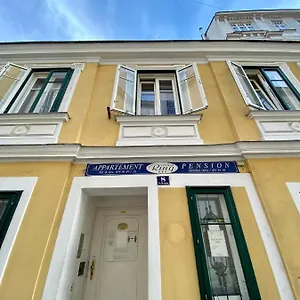 rezervați aici