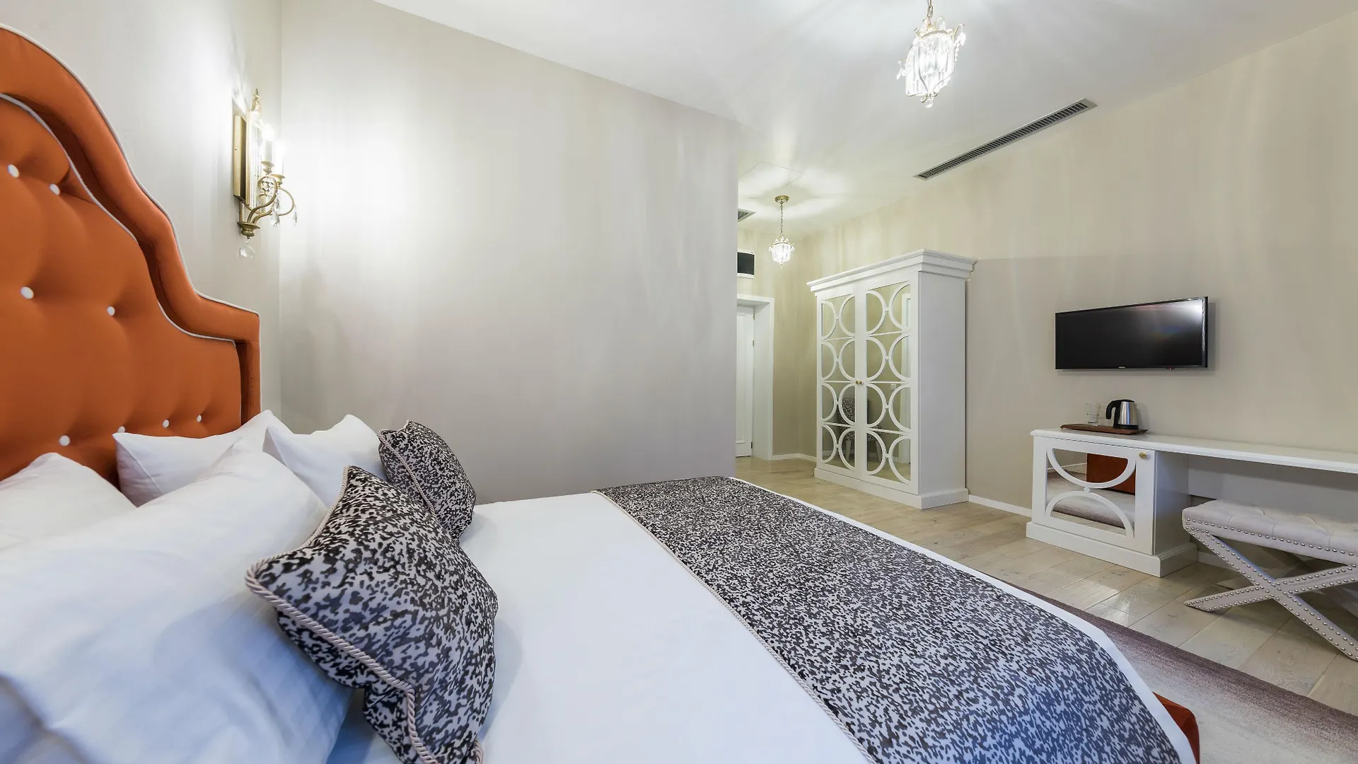 The Mansion Boutique Hotel (Adults Only) Bukarest